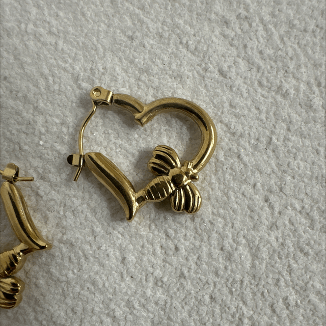 BOUCLES D’OREILLES DESLUMBRANTE 