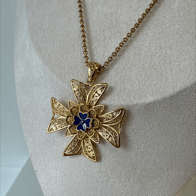 COLLIER VIANNA 