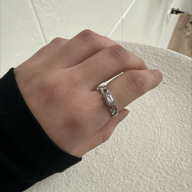 BAGUE DESLUMBRANTE 