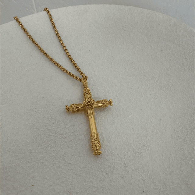 COLLIER VIANNA 