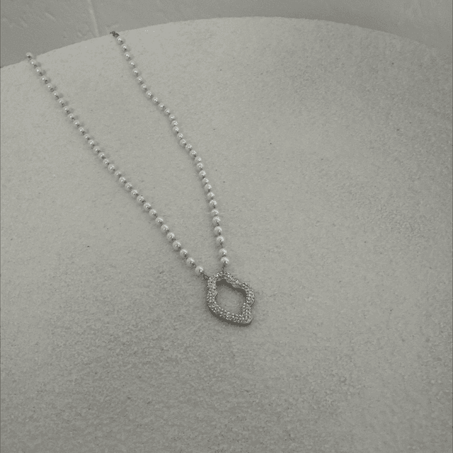 COLLIER VIANNA 