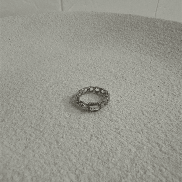 BAGUE DESLUMBRANTE 