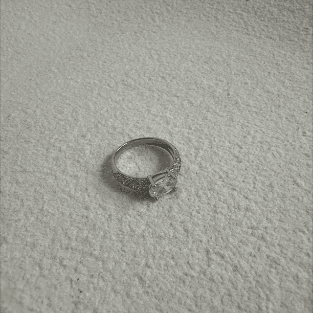 BAGUE DESLUMBRANTE 