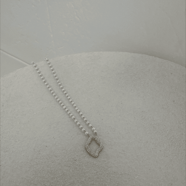COLLIER VIANNA 